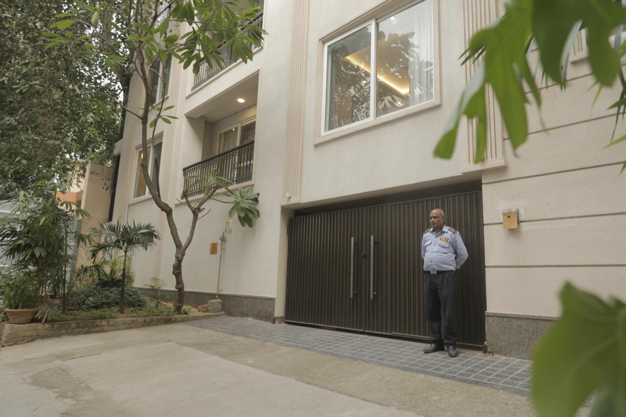 Bed and Breakfast Under My Roof Superio Neu-Delhi Exterior foto