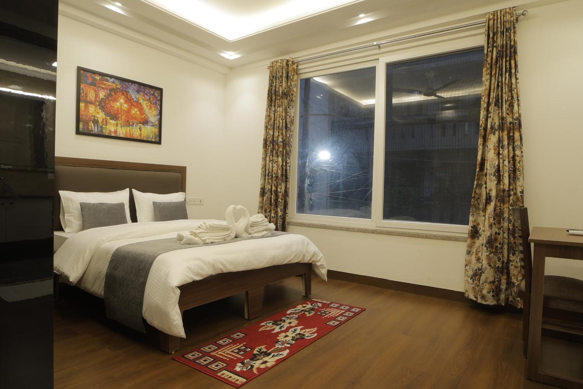Bed and Breakfast Under My Roof Superio Neu-Delhi Exterior foto