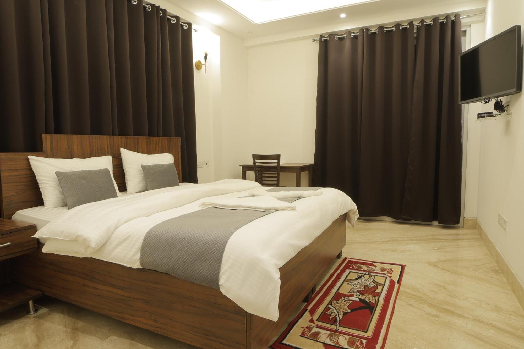 Bed and Breakfast Under My Roof Superio Neu-Delhi Exterior foto