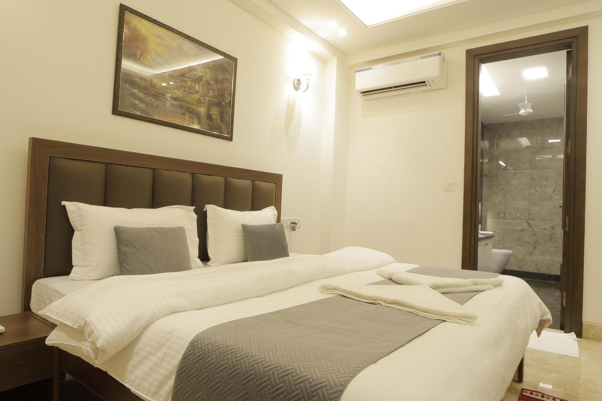 Bed and Breakfast Under My Roof Superio Neu-Delhi Exterior foto